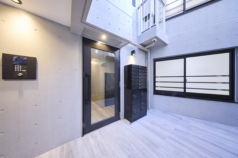 共同住宅（東京都江戸川区）　共用エントランス